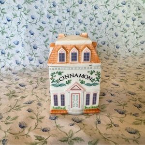 Lenox Spice Village- Cinnamon